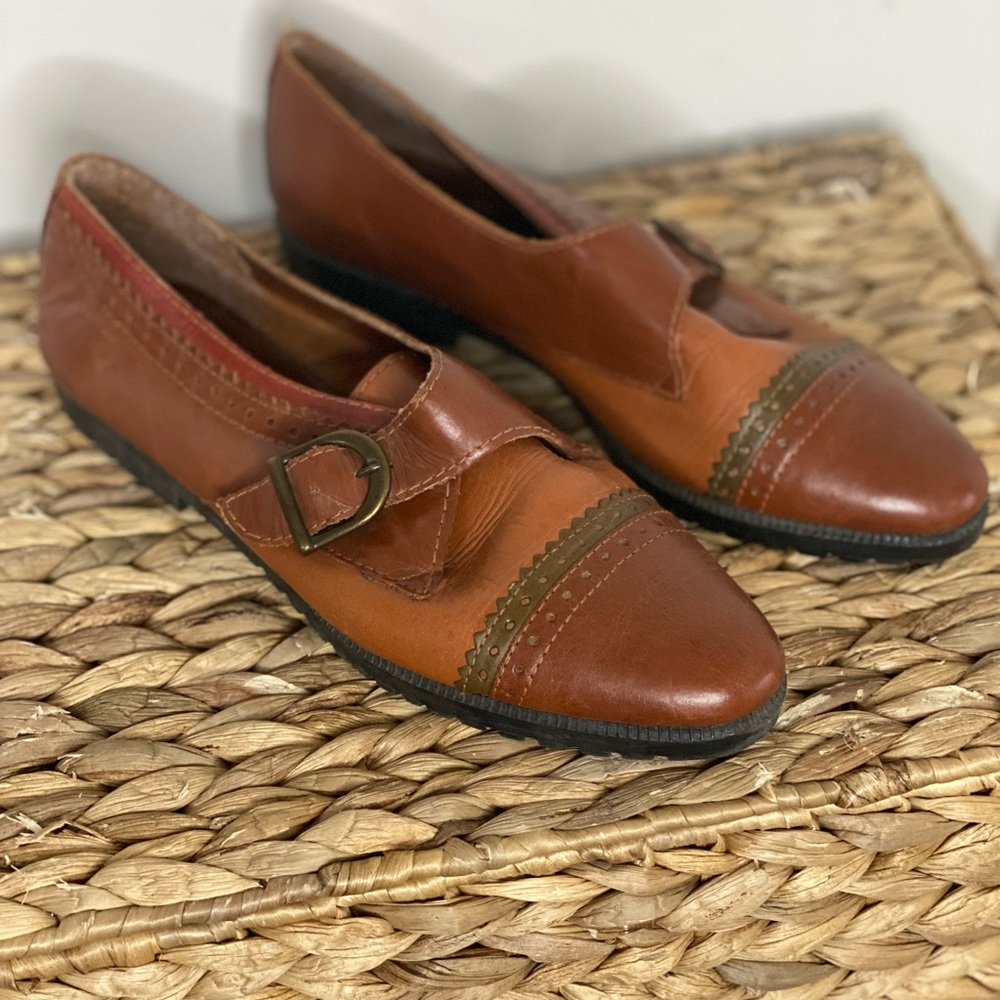 Vintage leather flats